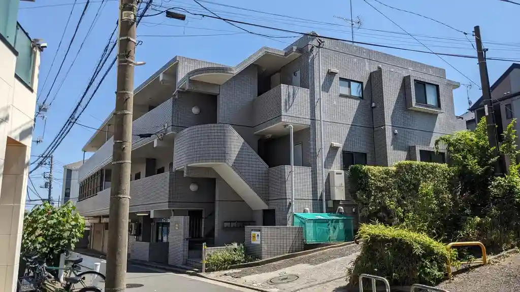 オクチュープル 外観