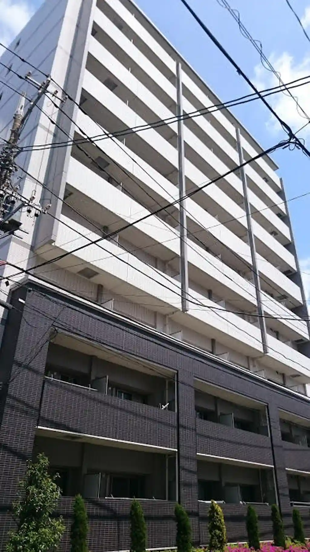 アン・ボルヌ 外観