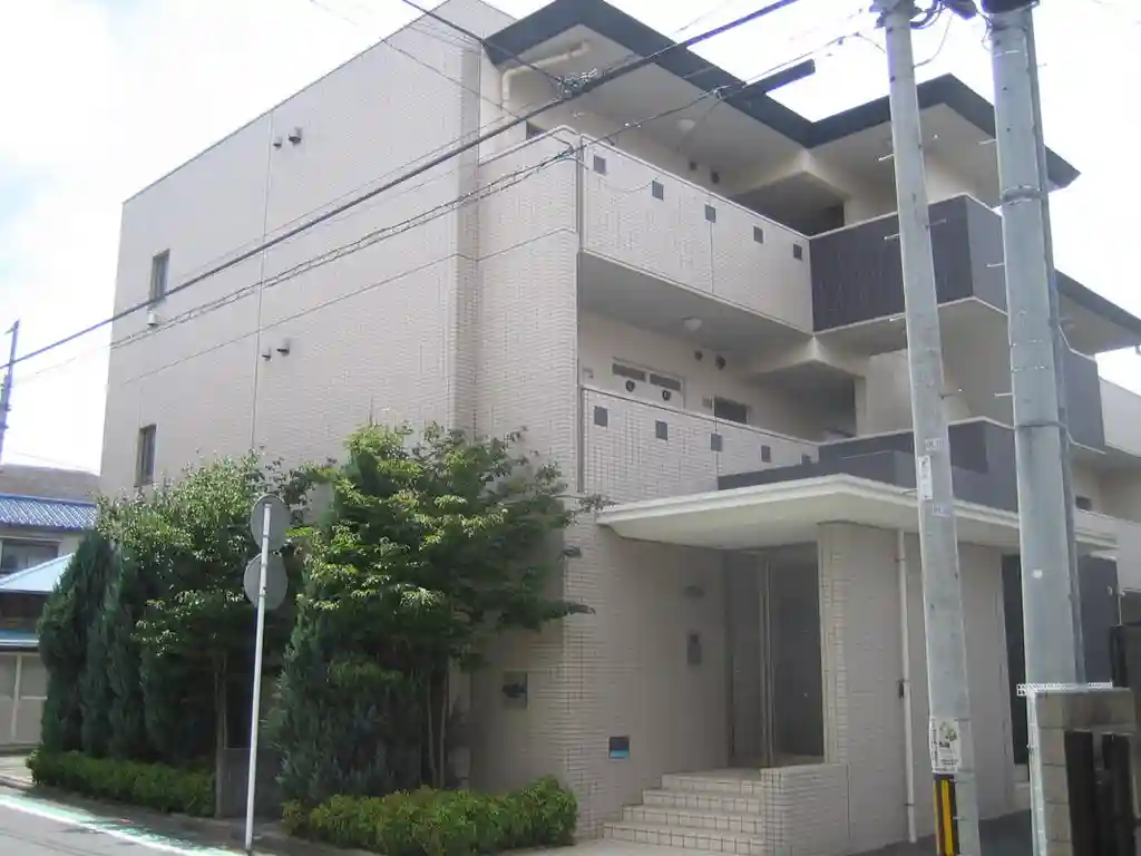 JON NOVI YOKOHAMA 外観