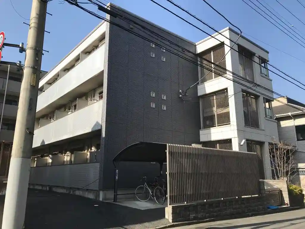 グランドゥール・N・T 外観