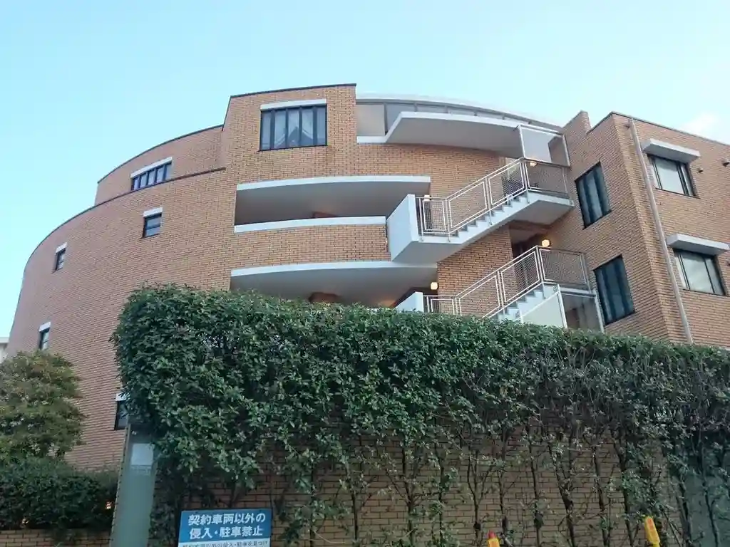 ラ・コリーヌ神宮前 外観