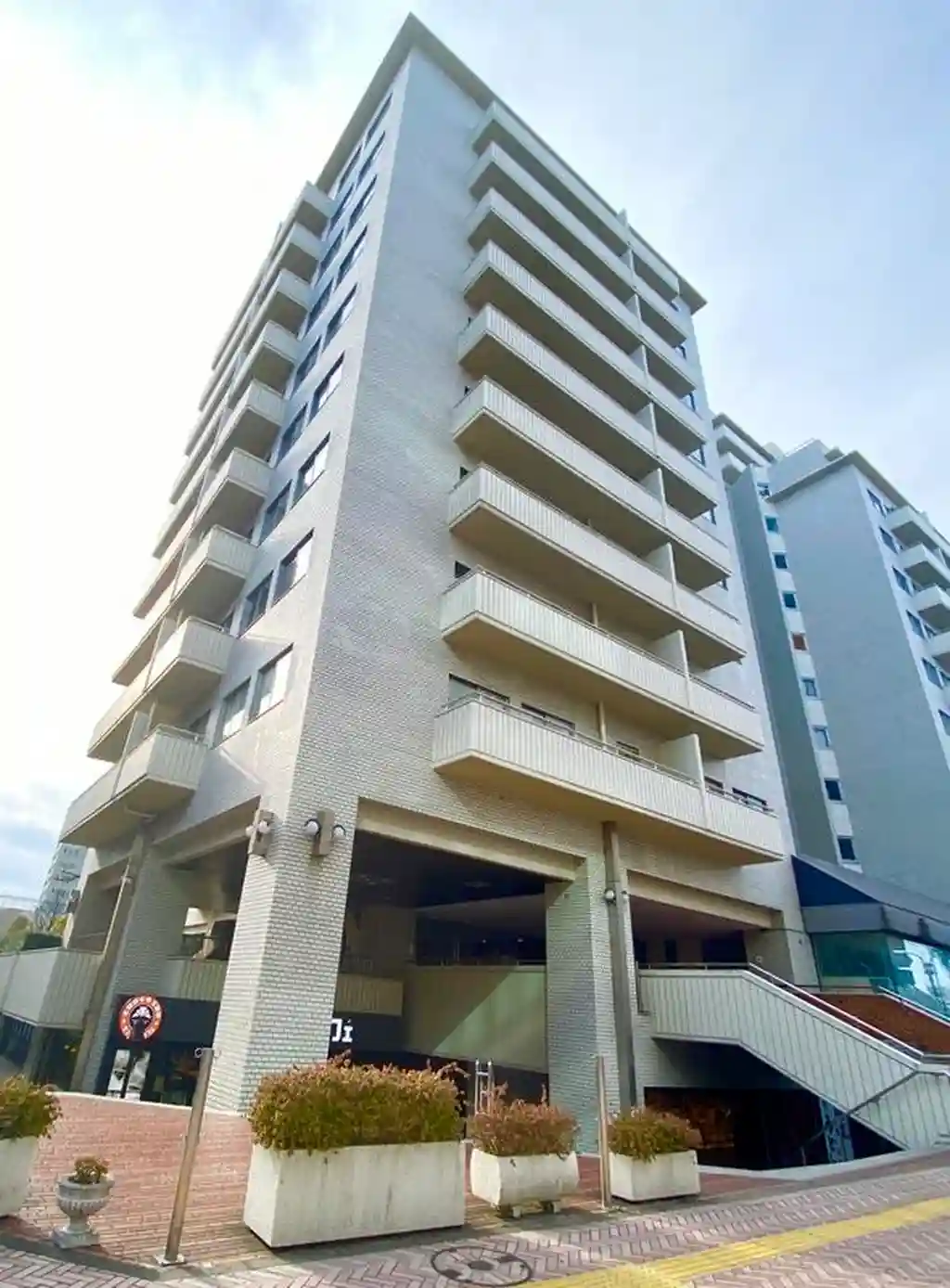 渋谷ホームズ 外観