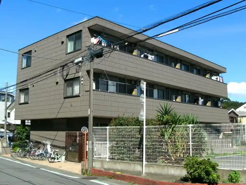 メゾンやまたつ 外観
