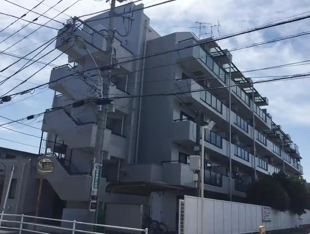 クリオ鶴間参番館 外観