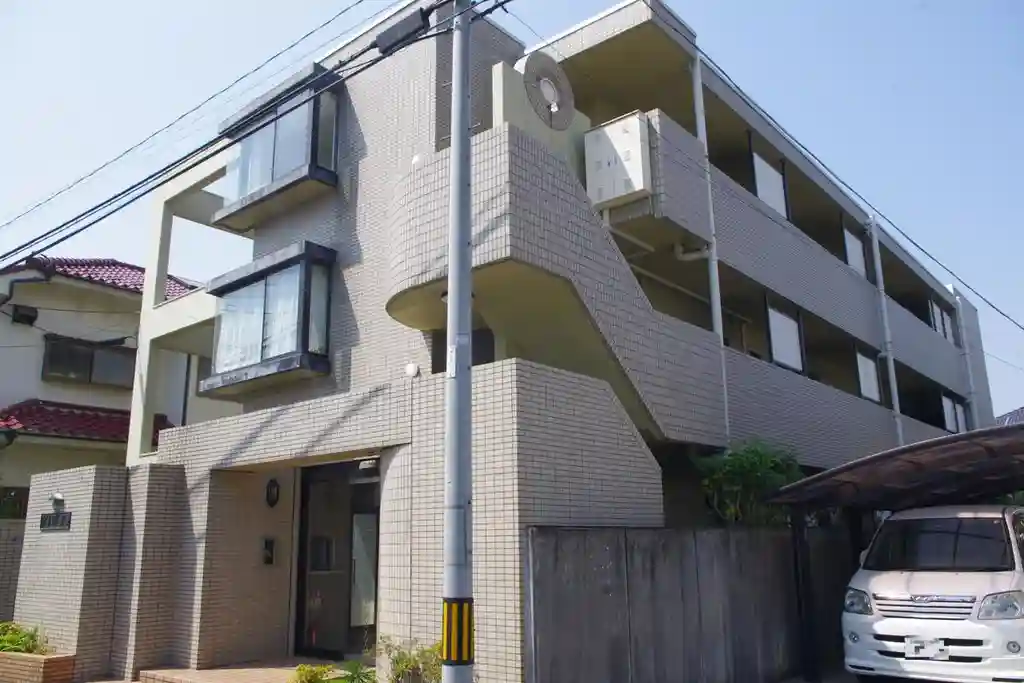 ベルセ北与野 外観