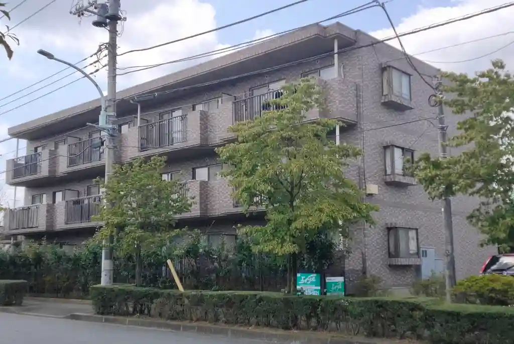 ファミーユ高幡橋 外観