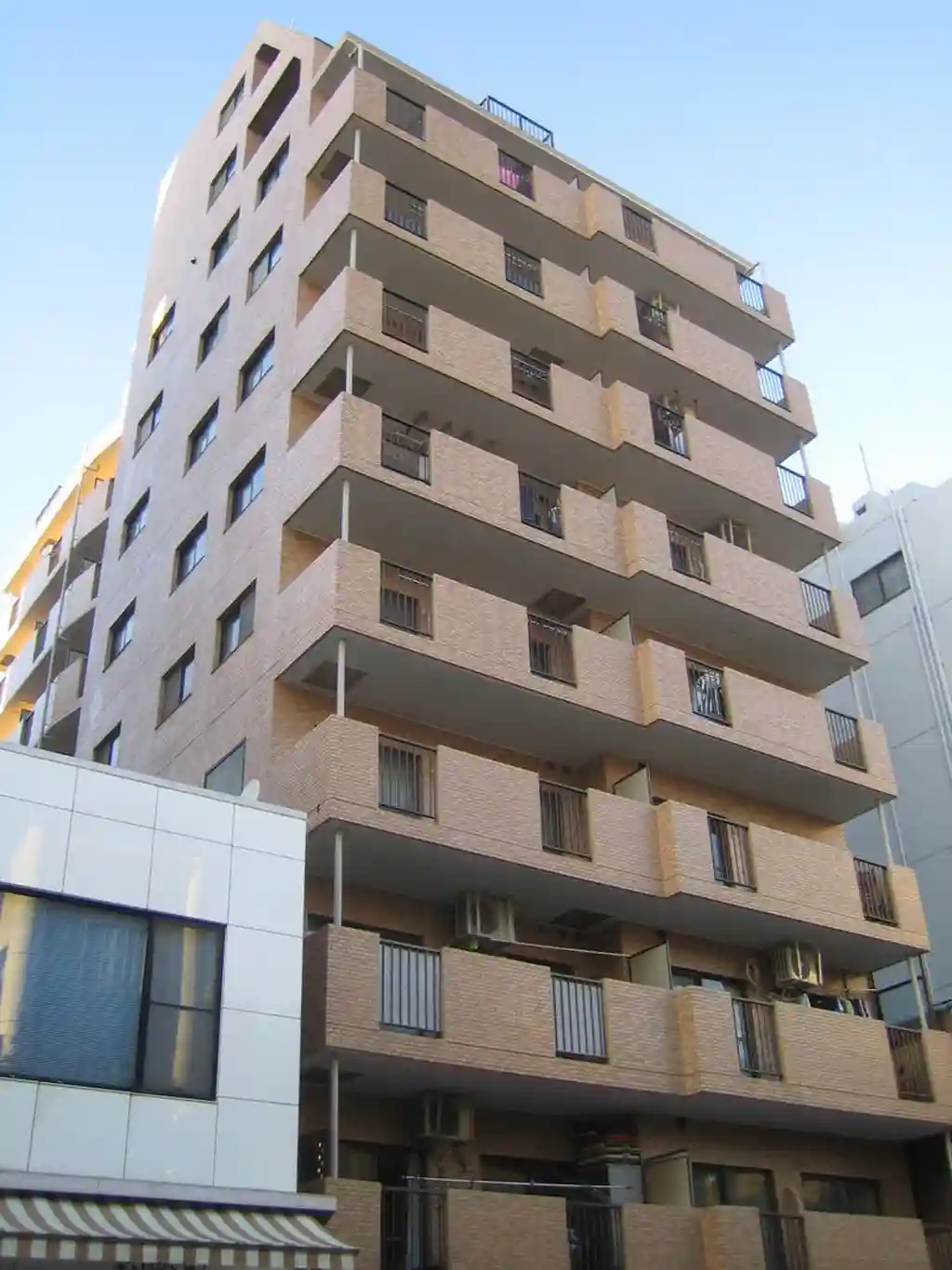 ライオンズマンション伊勢佐木町通り 外観