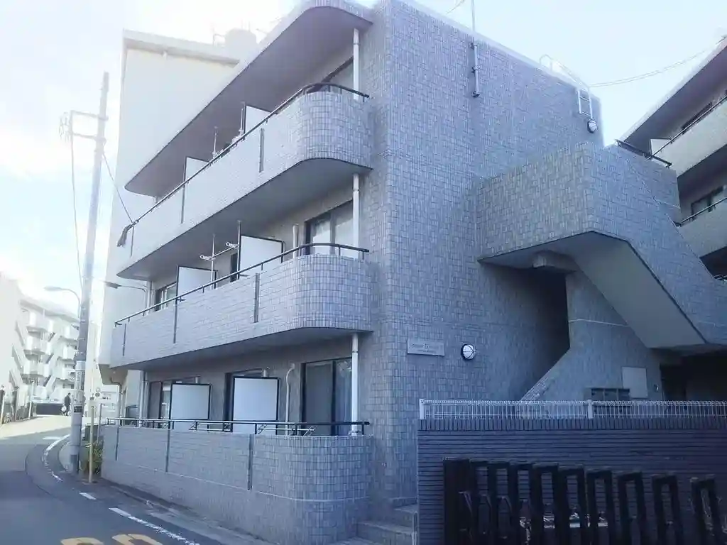 グランデュール富士見町B 外観