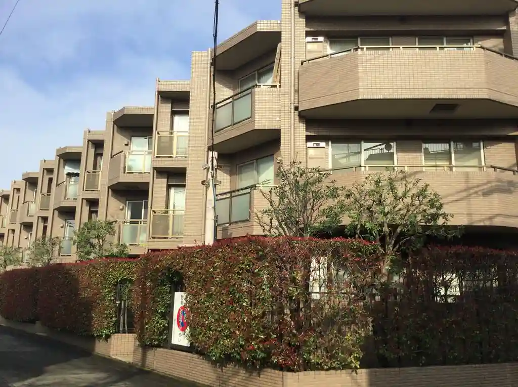 グローリオ駒沢大学 外観