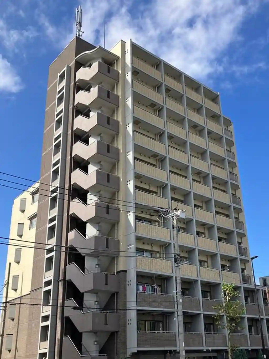 コンフォリア下北沢 外観
