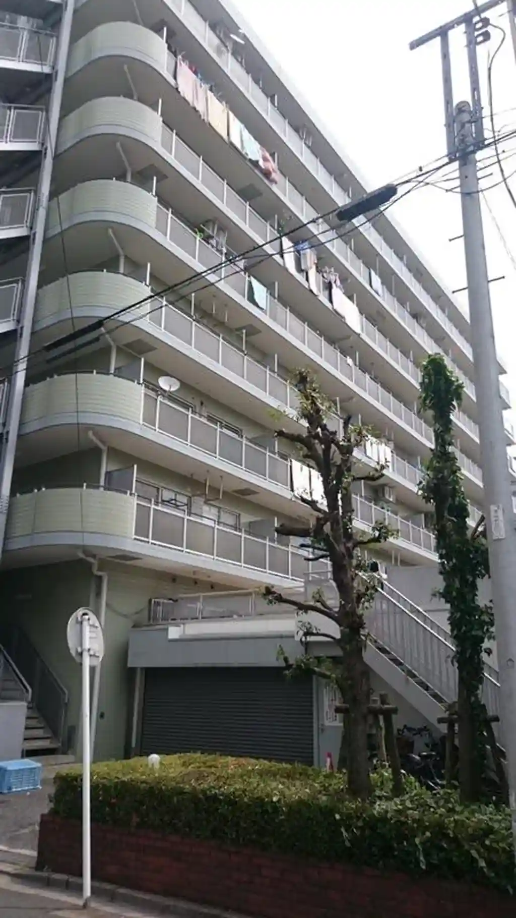 パラドールII 外観