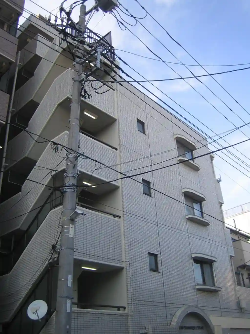 クリオ井土ヶ谷ファースト 外観