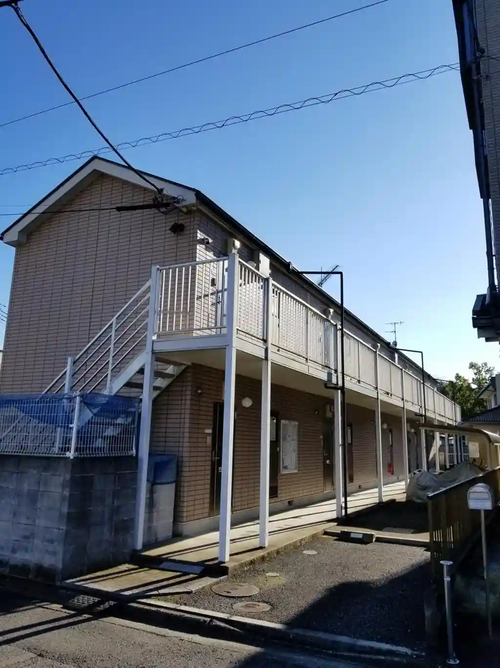 レオパレス稲荷町 外観