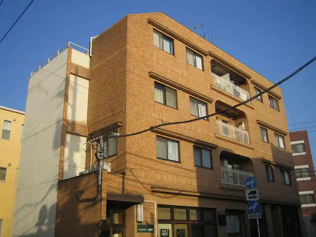アルカサール藤棚 外観