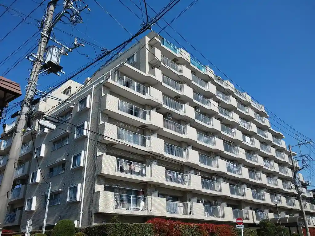ネオハイツ伊勢原 外観