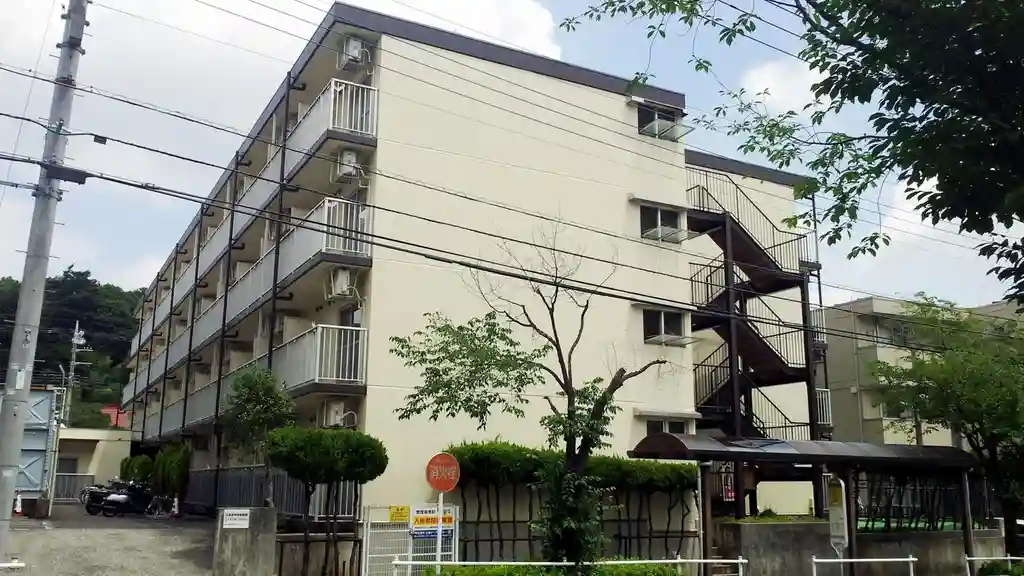 多摩学生マンション 外観