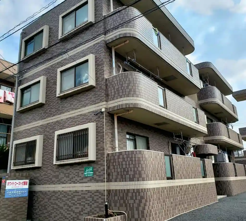 ホワイトコースト弐番館 外観