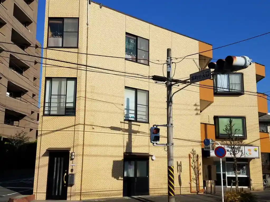 渡辺ビル 外観