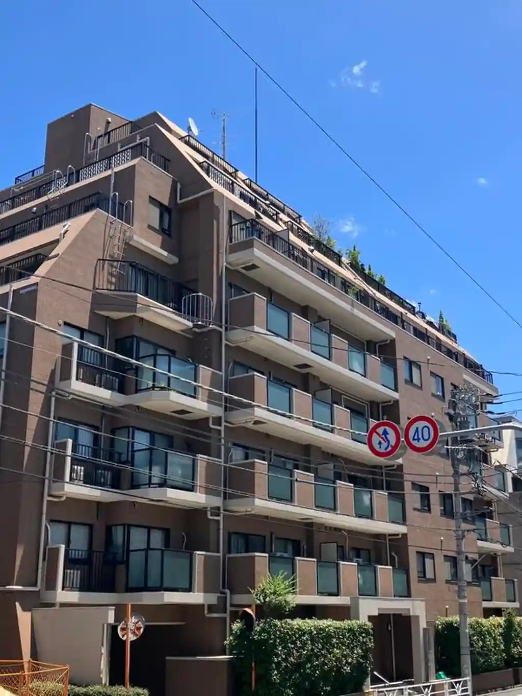 シャロンロイヤル代々木初台 外観