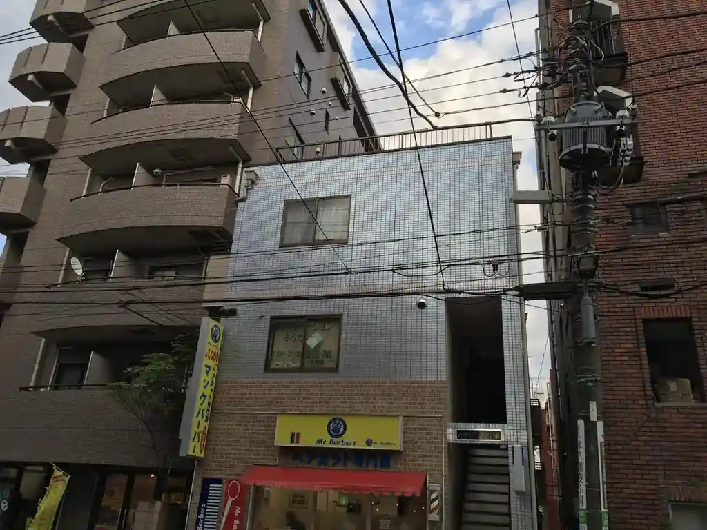 メディアスギウラ 外観