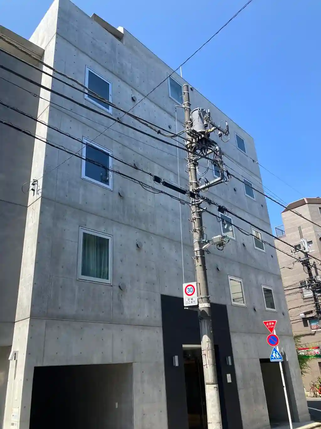 デミシル代々幡 外観