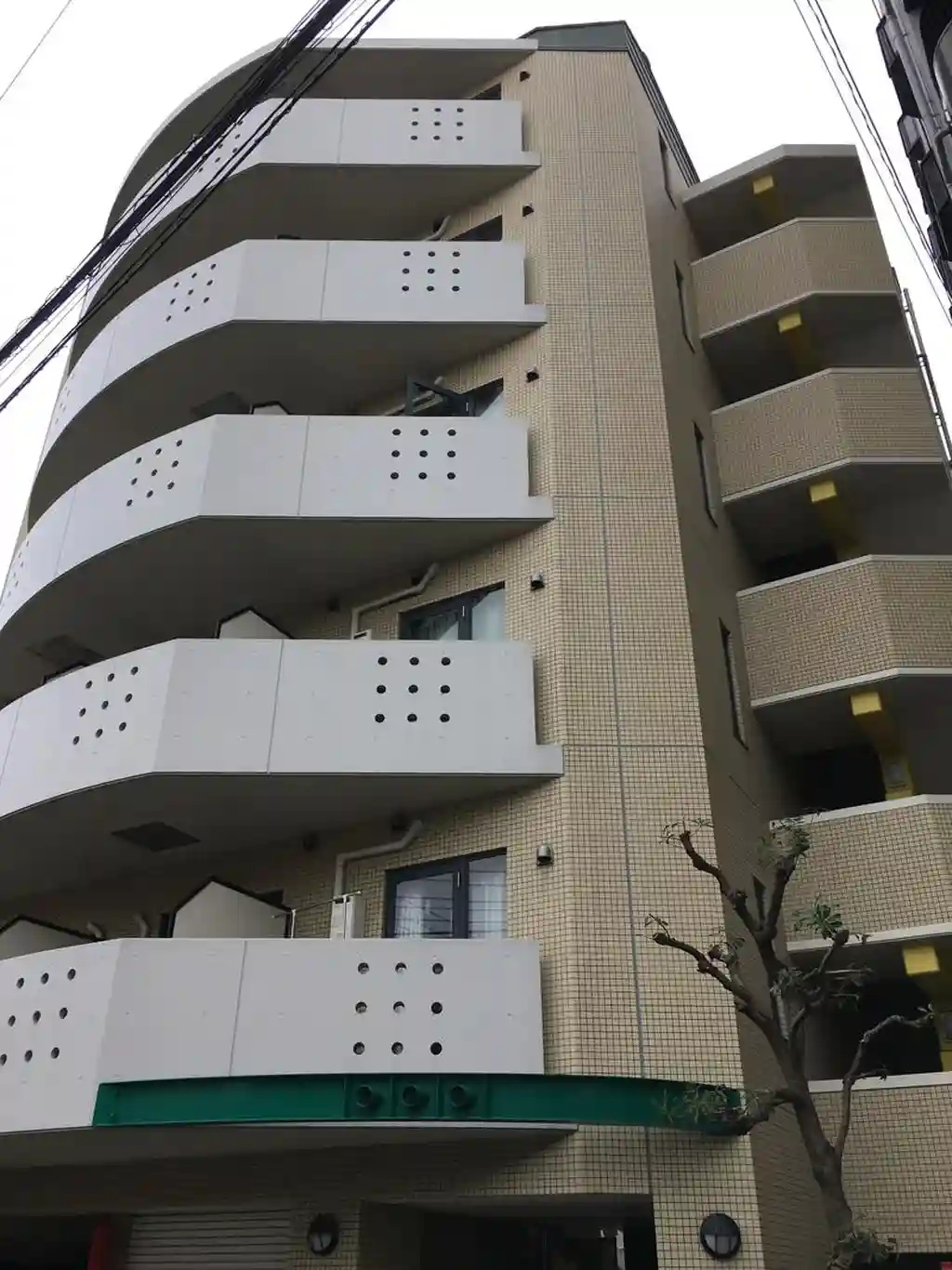 ワイズコート 外観