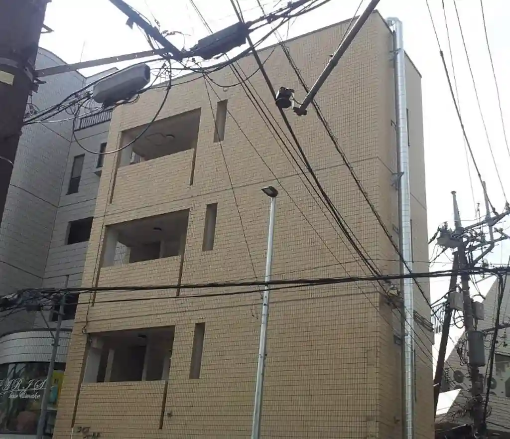 ライブフィールド 外観