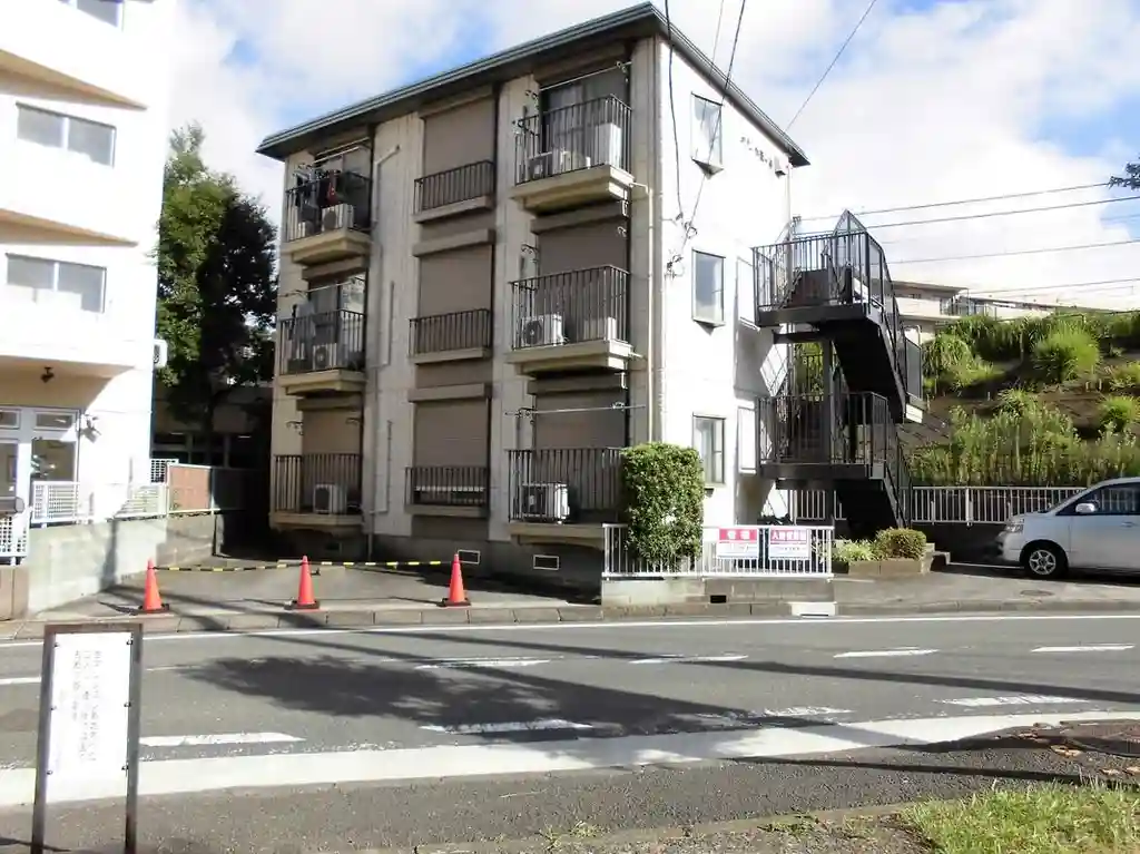 メゾン小菅ヶ谷 外観