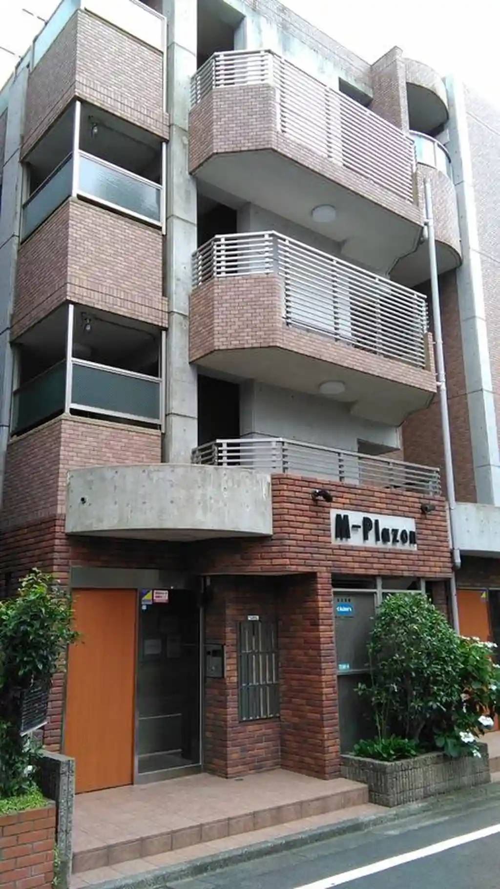 M-PLAZON 外観