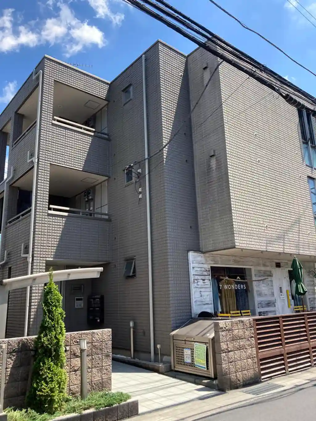 ブリリアンスカマクラ 外観