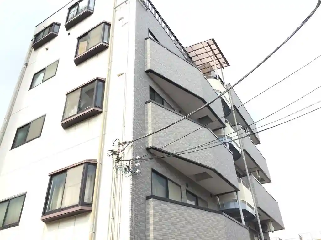 アヴァンセ 外観