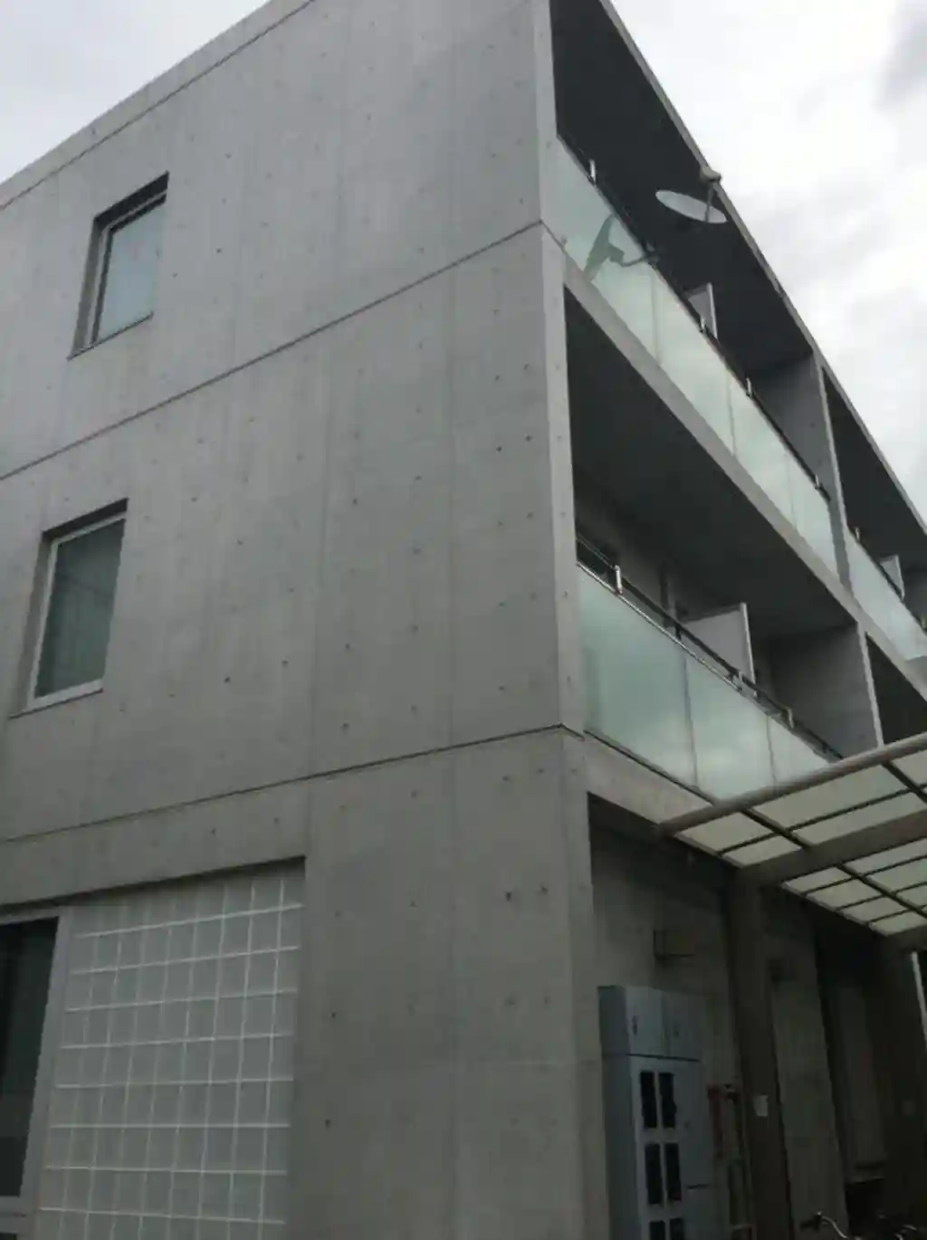 クレシェンテ・J 外観