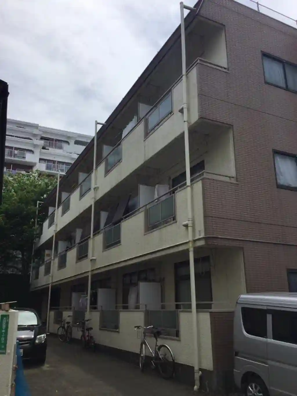 ドゥエル・イスタ 外観