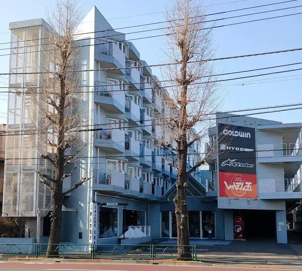 ステータスタカクラ 外観