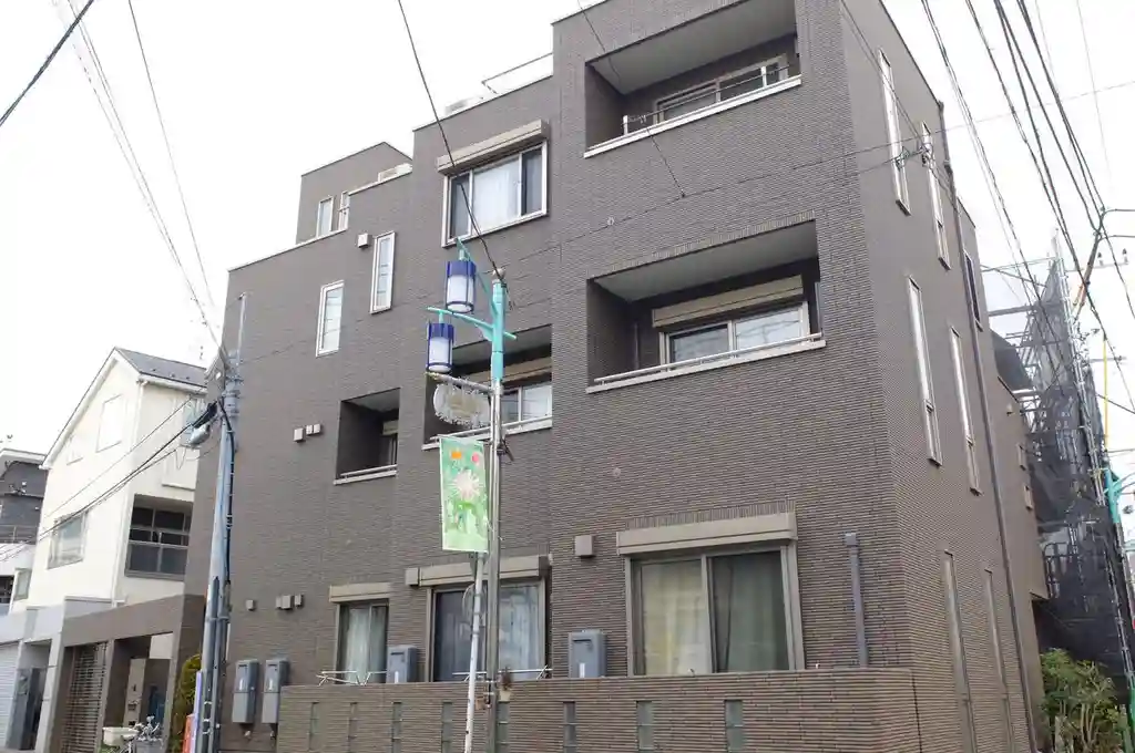 グラン・シャリオ都立大 外観