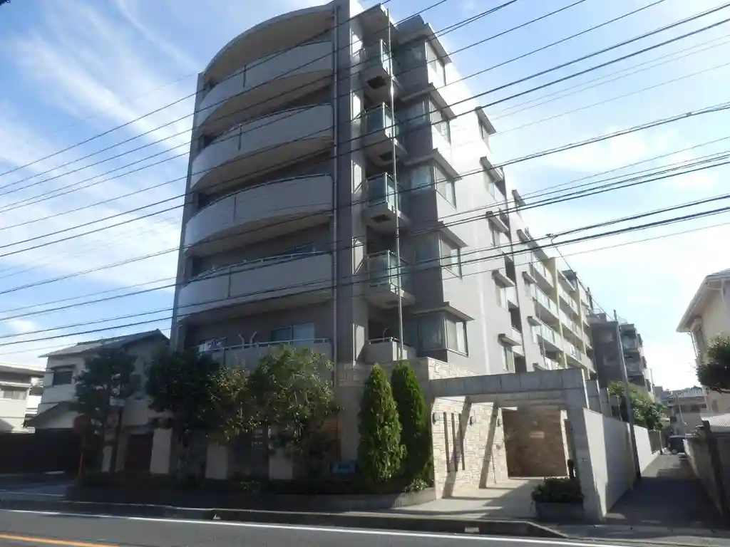 ライオンズマンション薬円台公園 外観