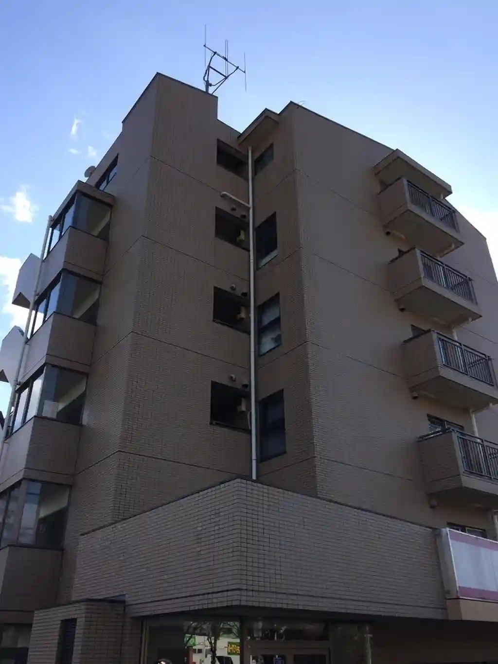 リバービュー聖蹟 外観
