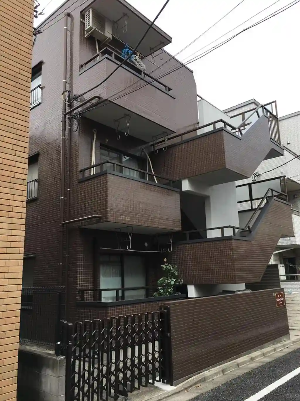 メゾンフラワー 外観