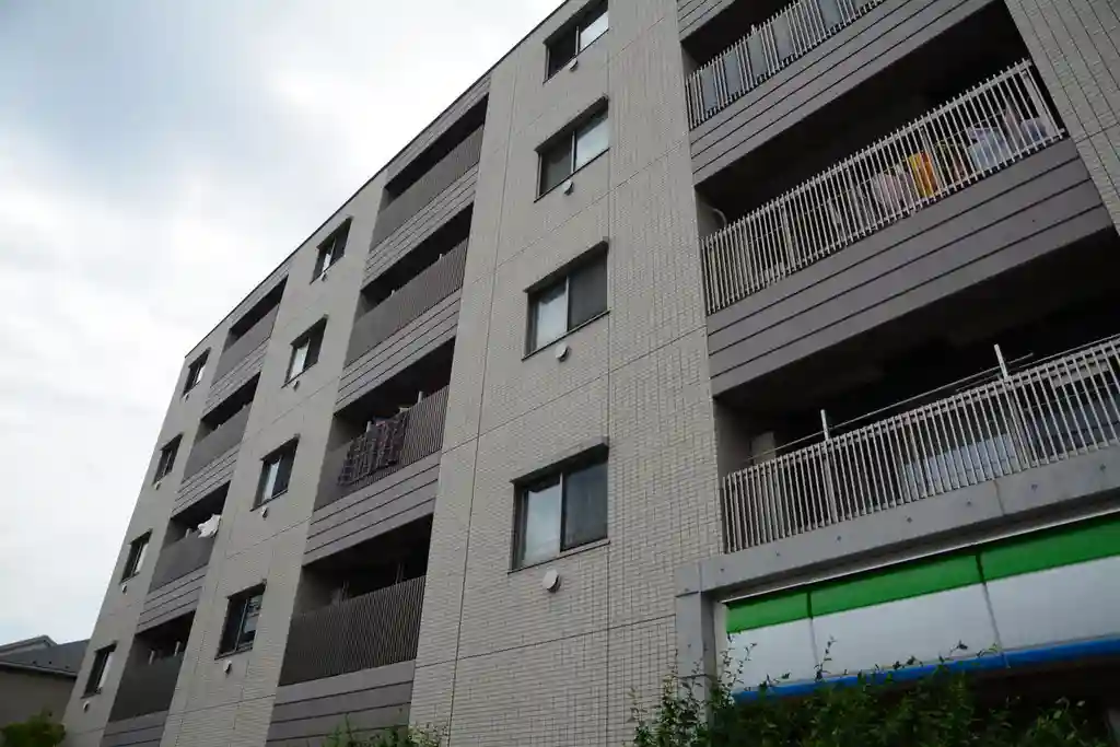 ファーストステージ 外観