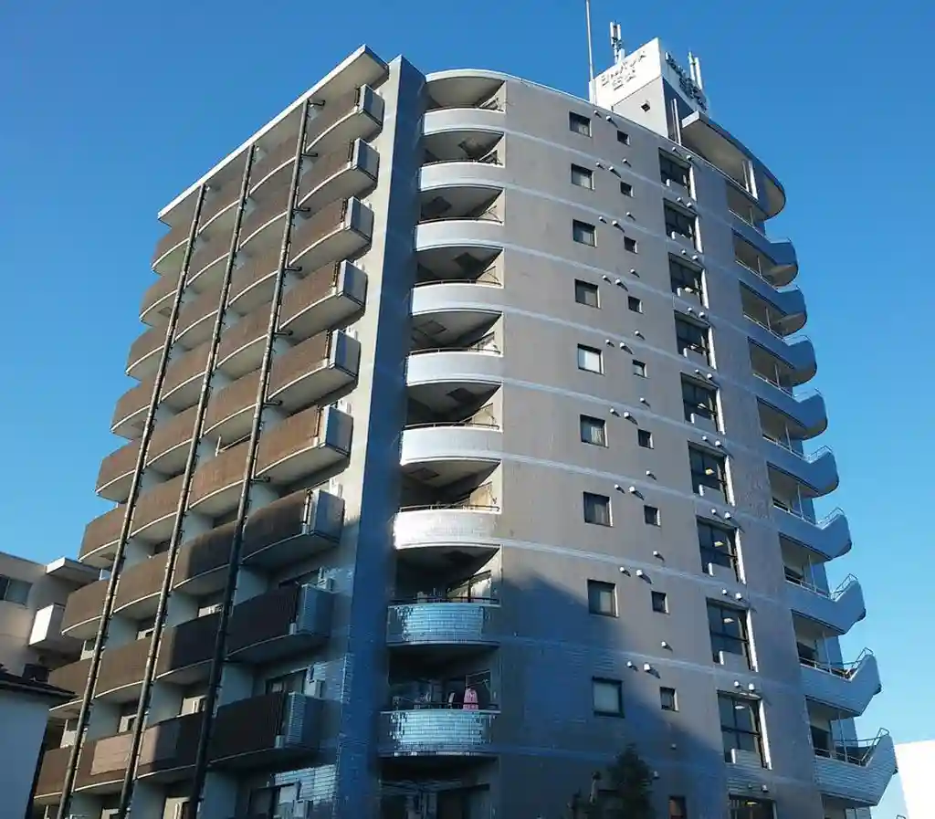 日神パレス生麦 外観
