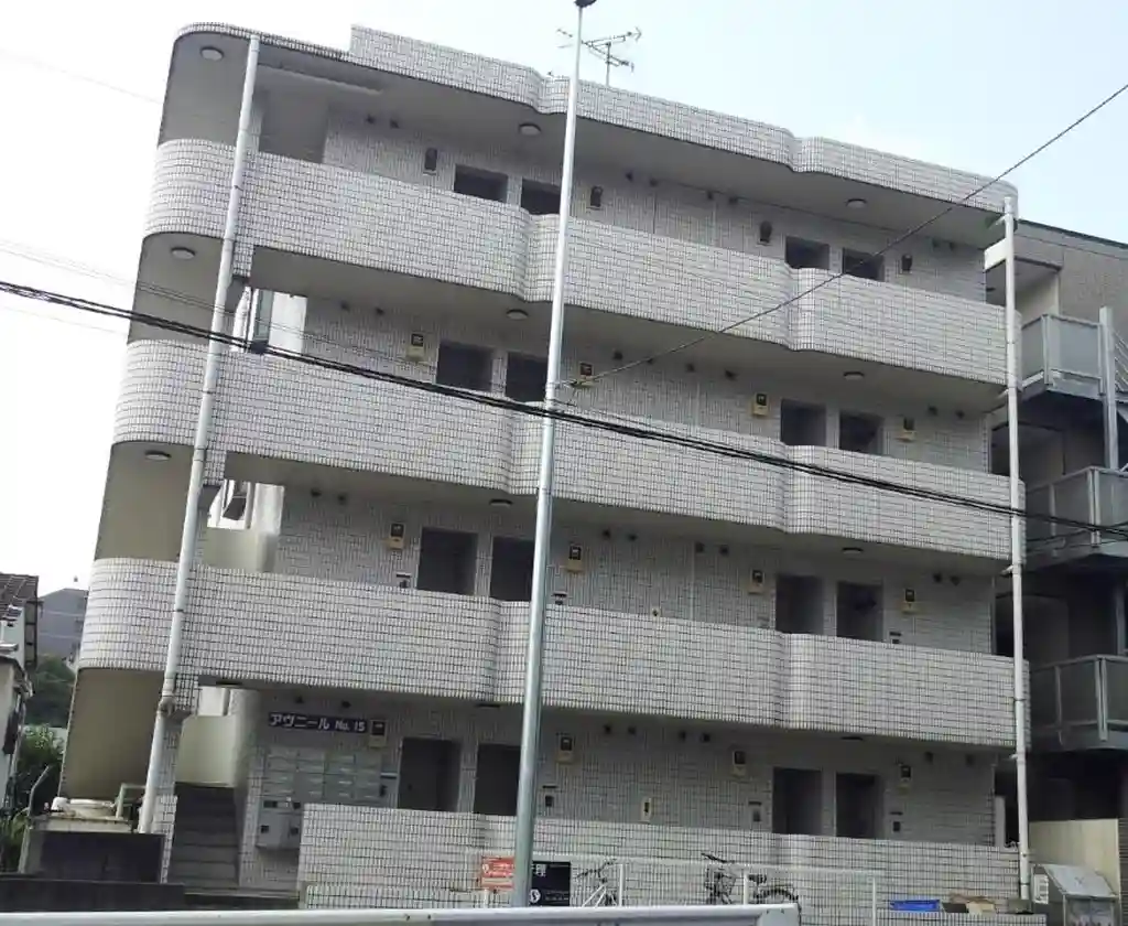 アヴニール生田 外観