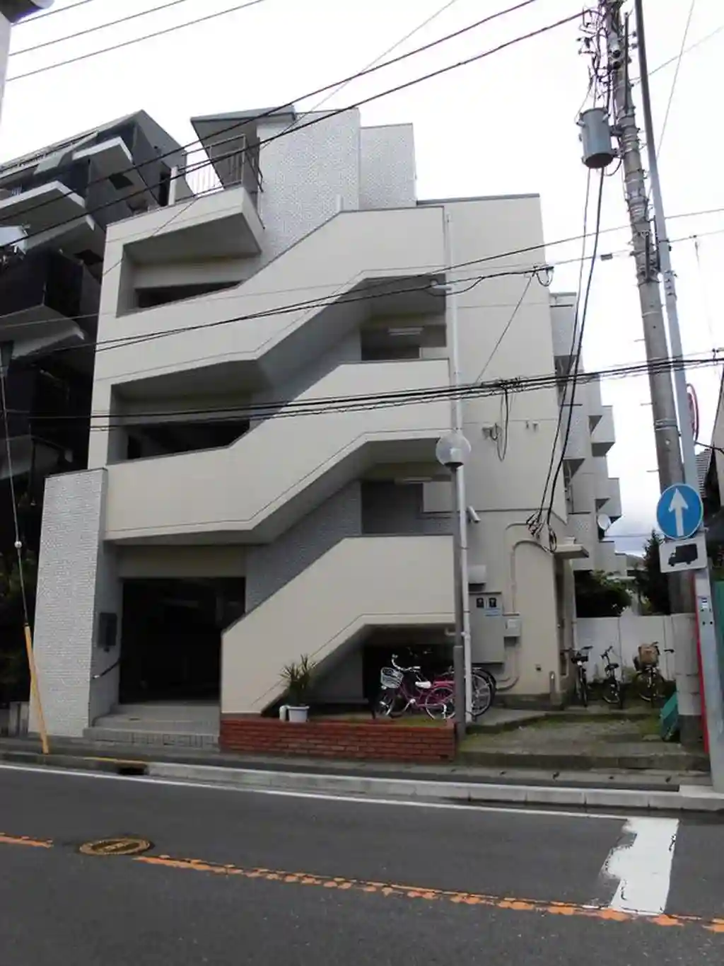 ダイアパレス本郷台 外観