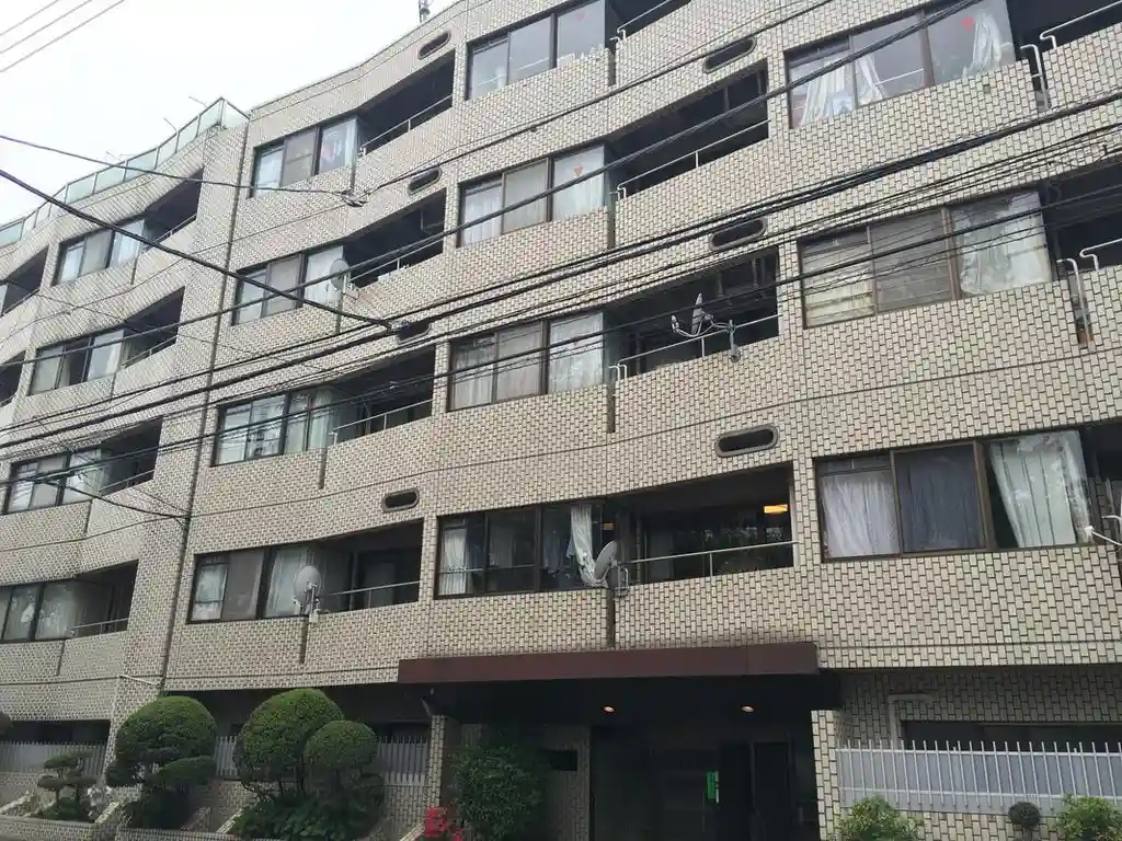 シャレー・コート 外観