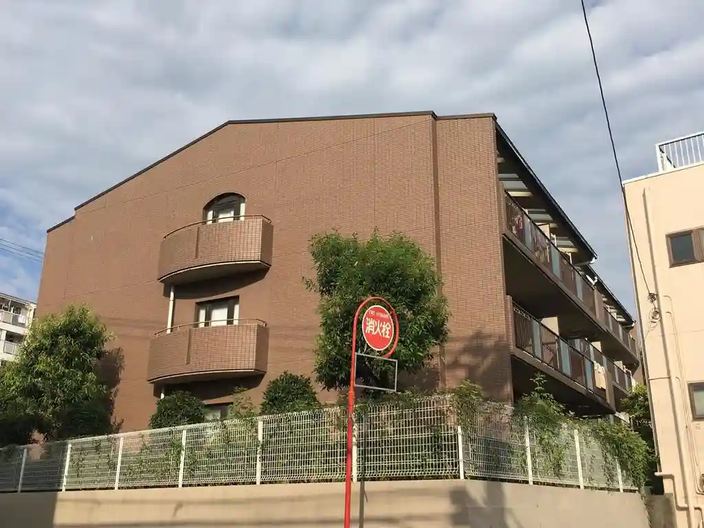 ブラウニー 外観