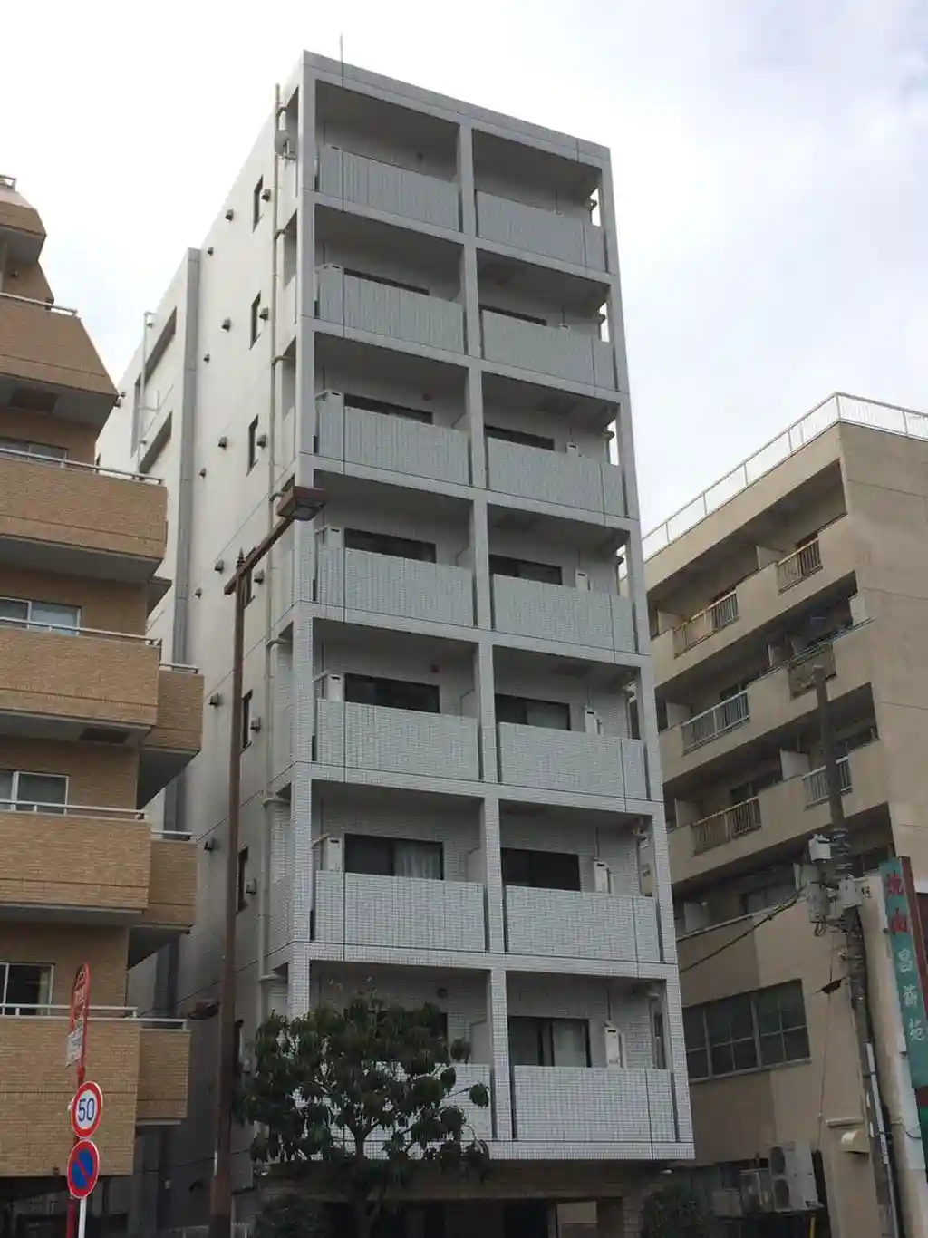 トーシンフェニックス新宿余丁町 外観