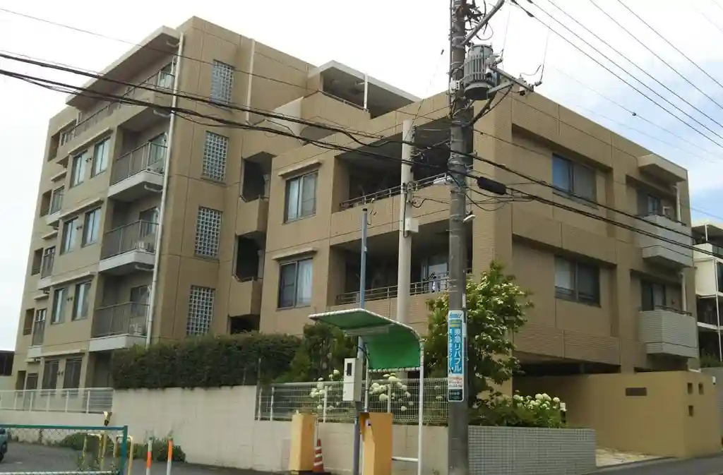 アールヴェールあざみ野 外観