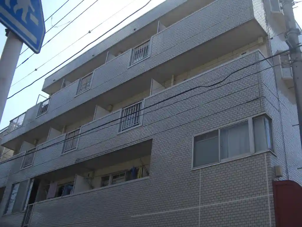ESTATE Y 外観