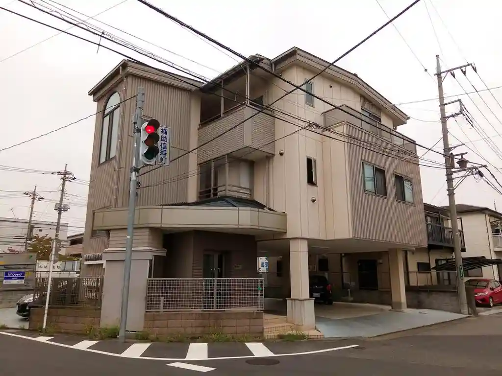 ローラル 外観