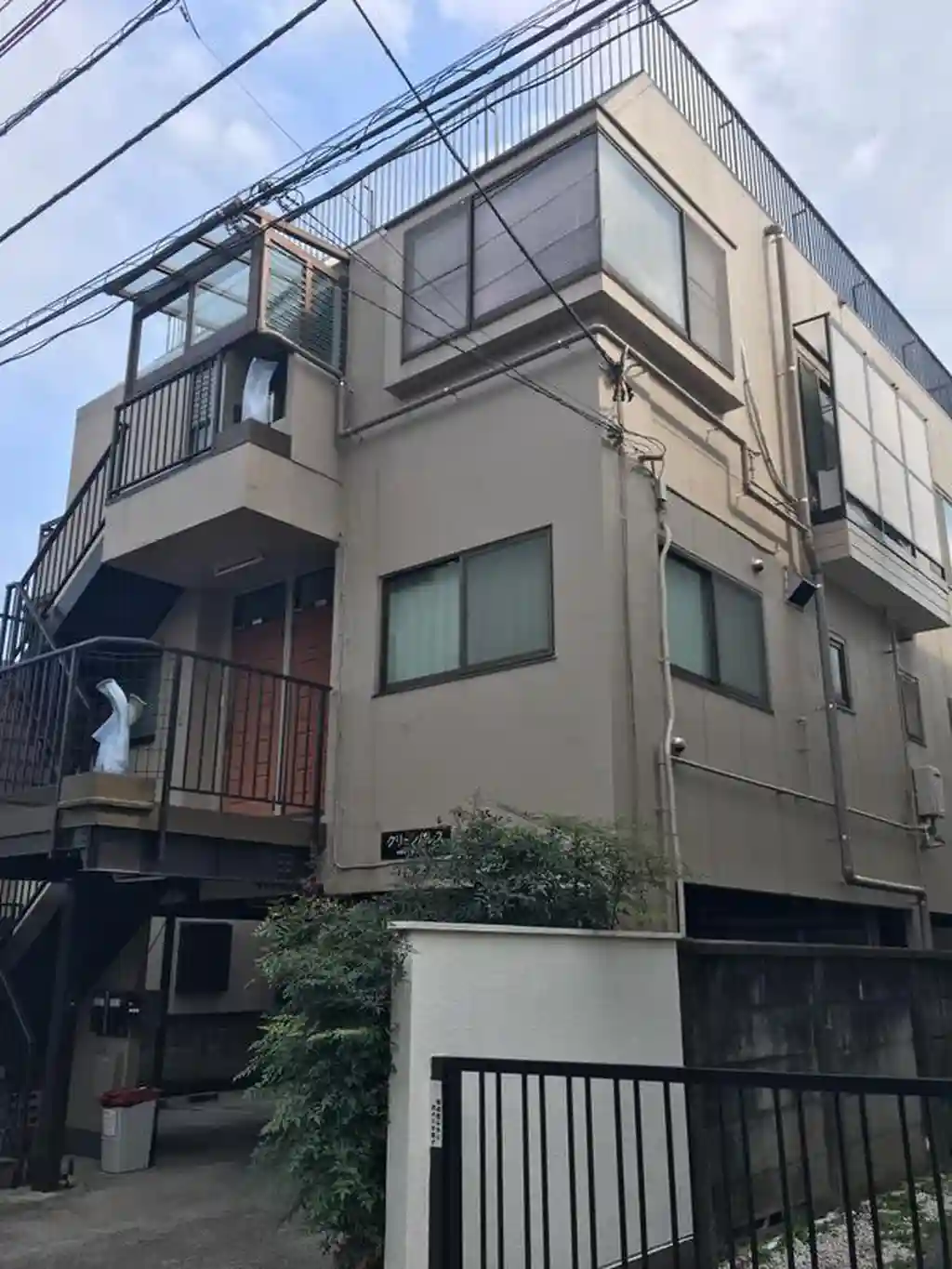 クリーンパレス 外観
