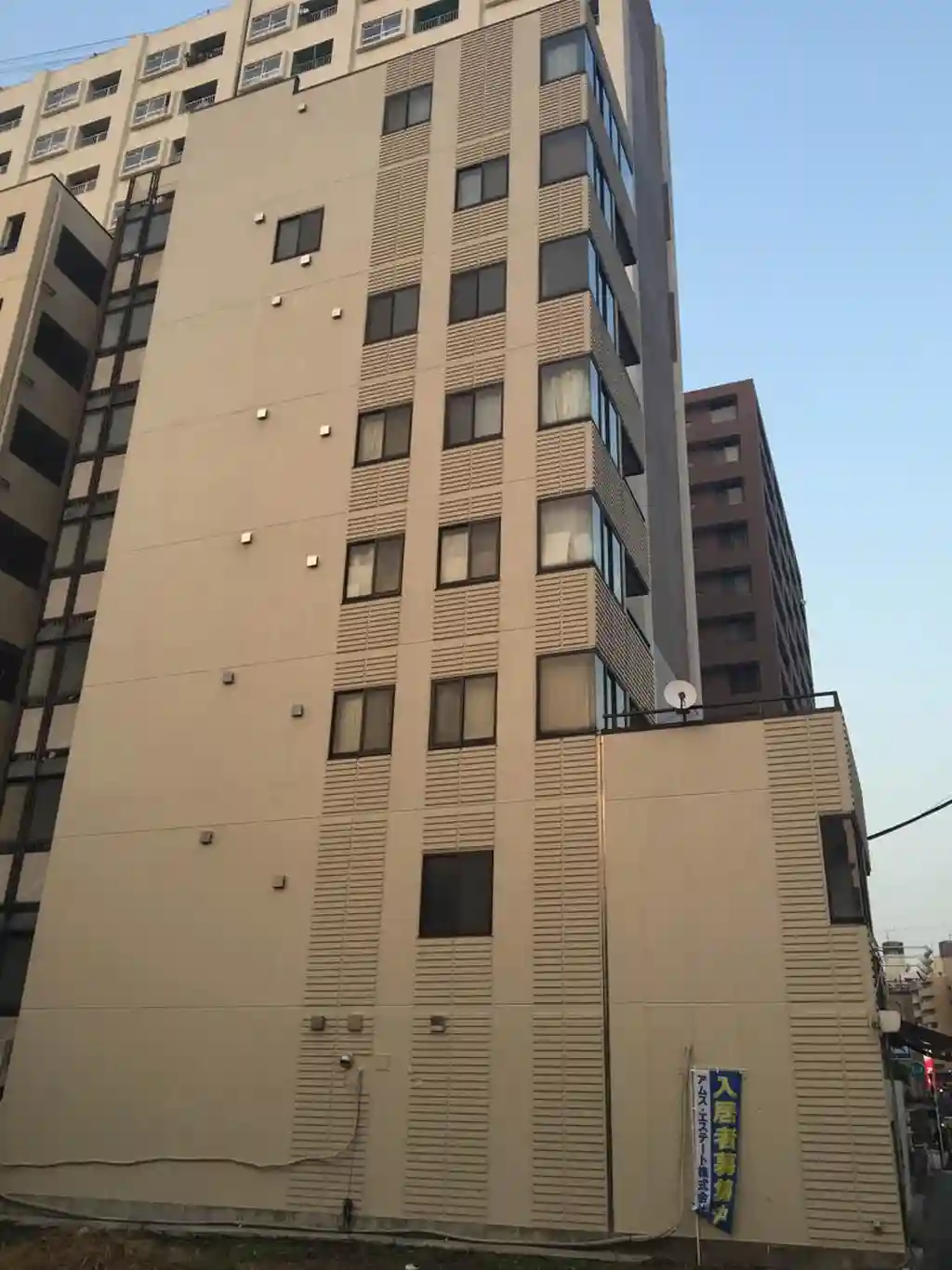パルス 外観